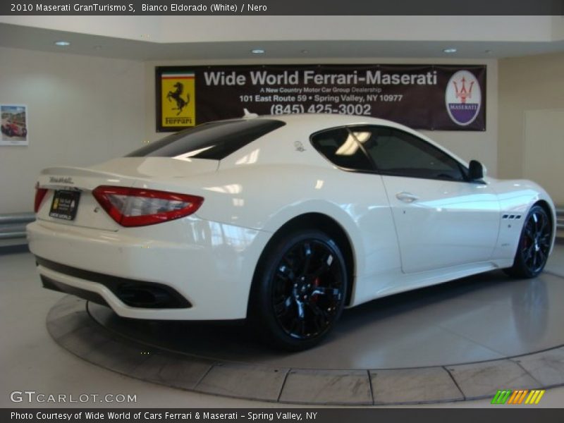 Bianco Eldorado (White) / Nero 2010 Maserati GranTurismo S