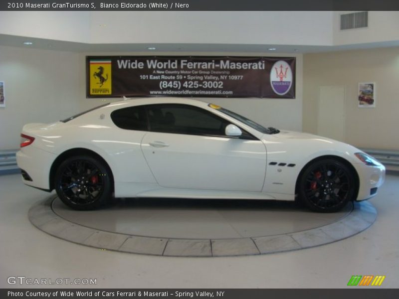 Bianco Eldorado (White) / Nero 2010 Maserati GranTurismo S