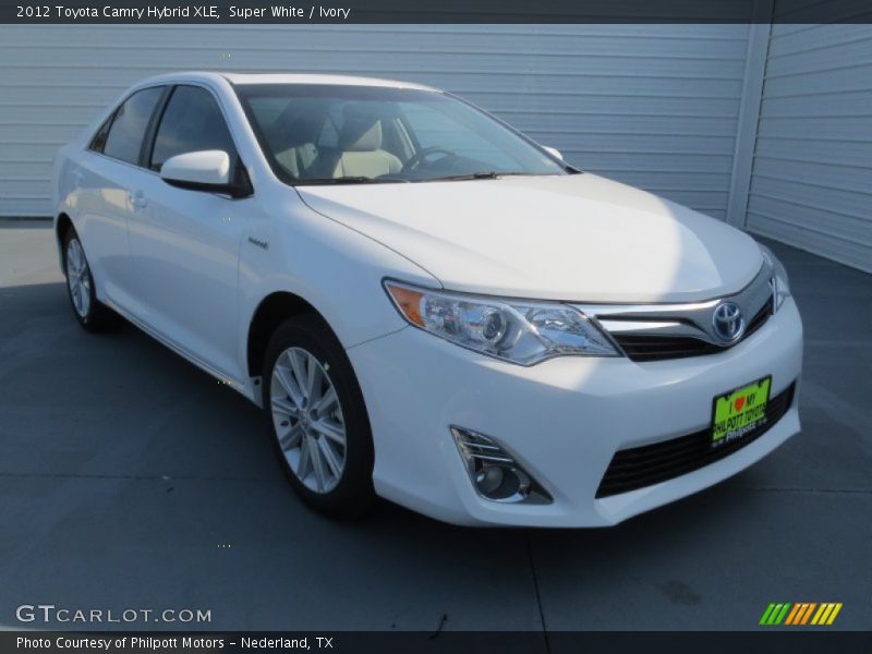 Super White / Ivory 2012 Toyota Camry Hybrid XLE
