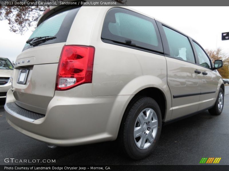 Sandstone / Black/Light Graystone 2013 Dodge Grand Caravan SE