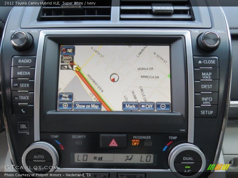Super White / Ivory 2012 Toyota Camry Hybrid XLE