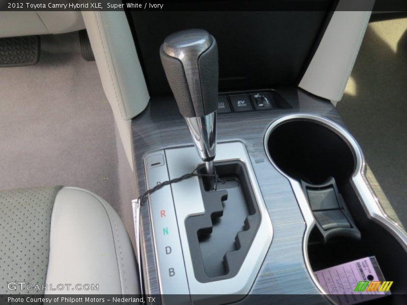 Super White / Ivory 2012 Toyota Camry Hybrid XLE