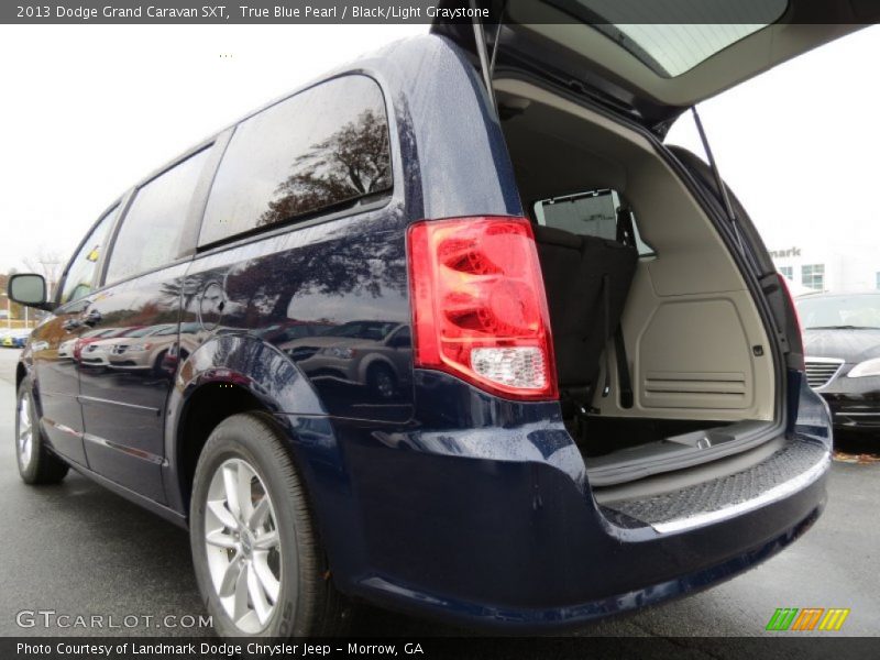 True Blue Pearl / Black/Light Graystone 2013 Dodge Grand Caravan SXT