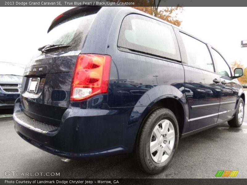True Blue Pearl / Black/Light Graystone 2013 Dodge Grand Caravan SE