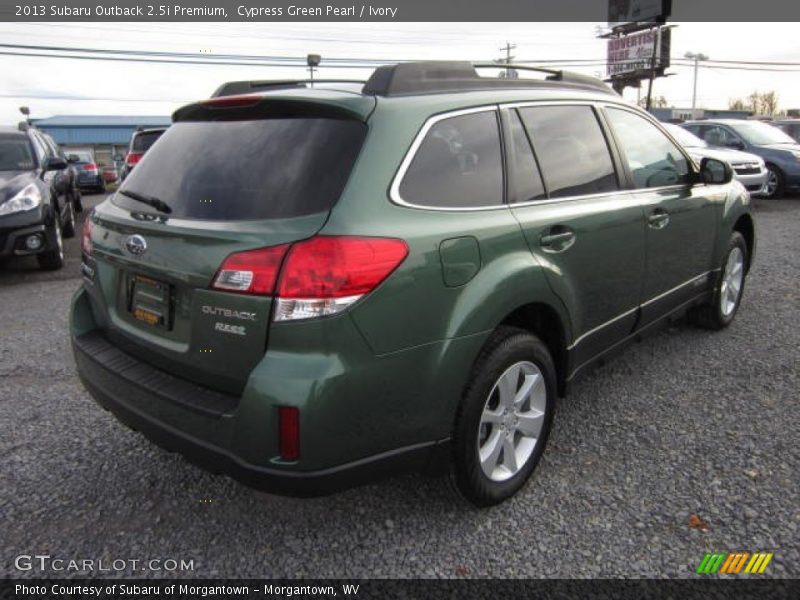 Cypress Green Pearl / Ivory 2013 Subaru Outback 2.5i Premium