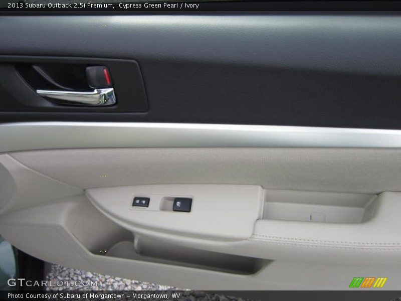 Cypress Green Pearl / Ivory 2013 Subaru Outback 2.5i Premium