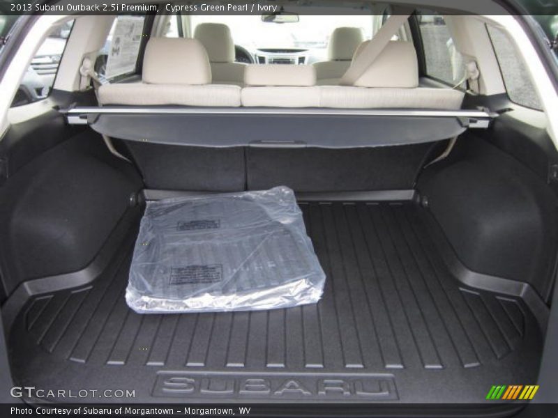 Cypress Green Pearl / Ivory 2013 Subaru Outback 2.5i Premium