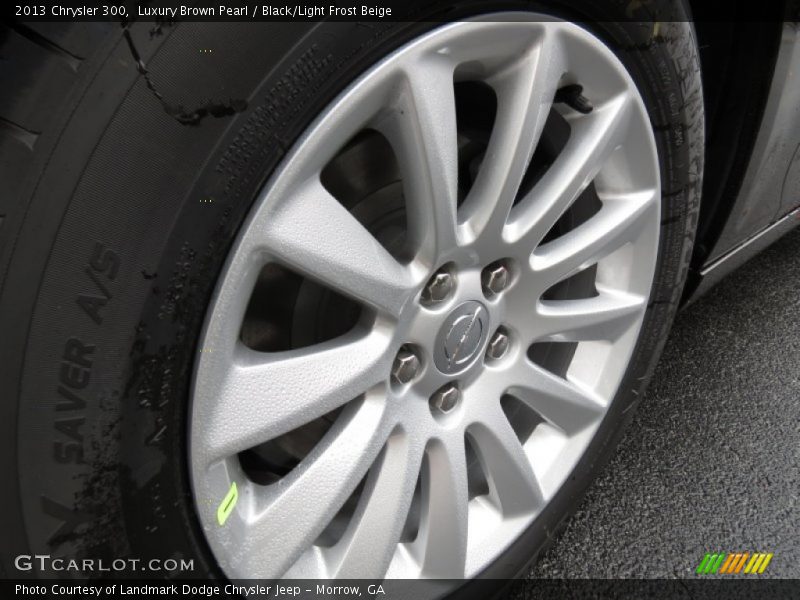 Luxury Brown Pearl / Black/Light Frost Beige 2013 Chrysler 300