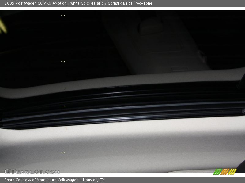 White Gold Metallic / Cornsilk Beige Two-Tone 2009 Volkswagen CC VR6 4Motion