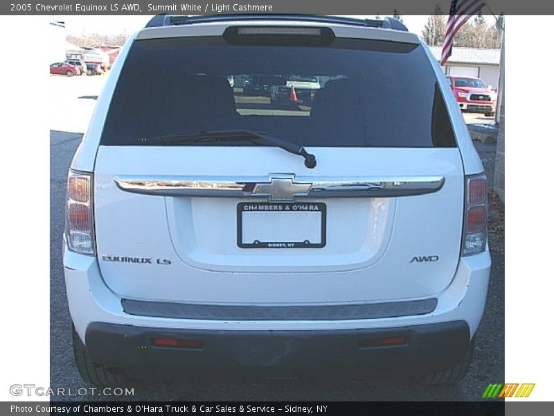 Summit White / Light Cashmere 2005 Chevrolet Equinox LS AWD