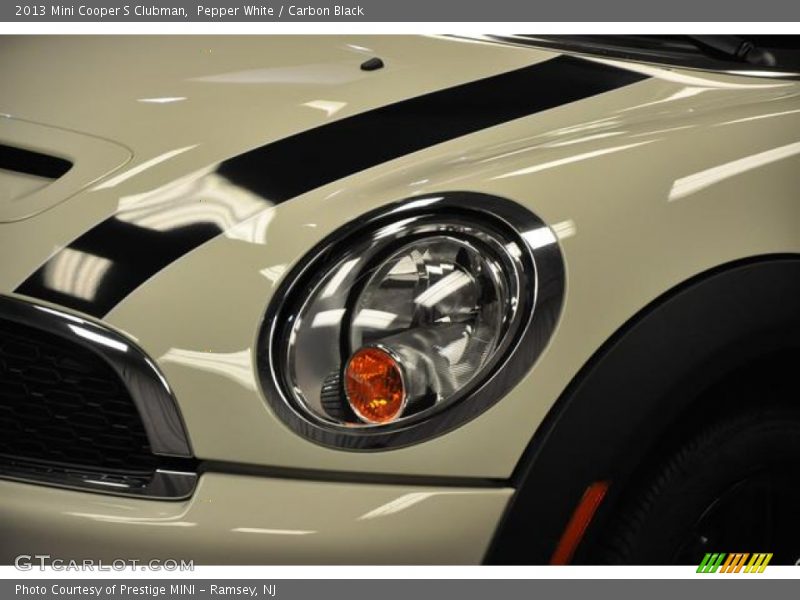 Pepper White / Carbon Black 2013 Mini Cooper S Clubman