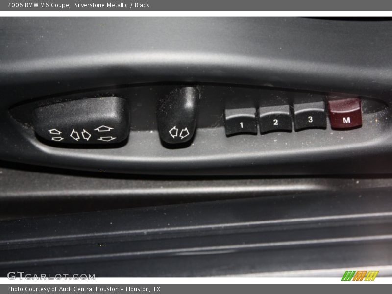 Silverstone Metallic / Black 2006 BMW M6 Coupe