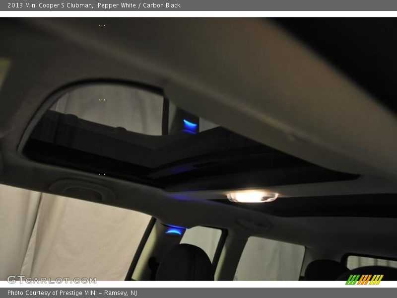 Pepper White / Carbon Black 2013 Mini Cooper S Clubman