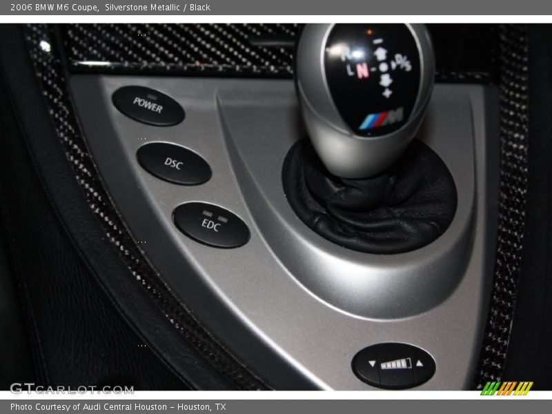 Silverstone Metallic / Black 2006 BMW M6 Coupe
