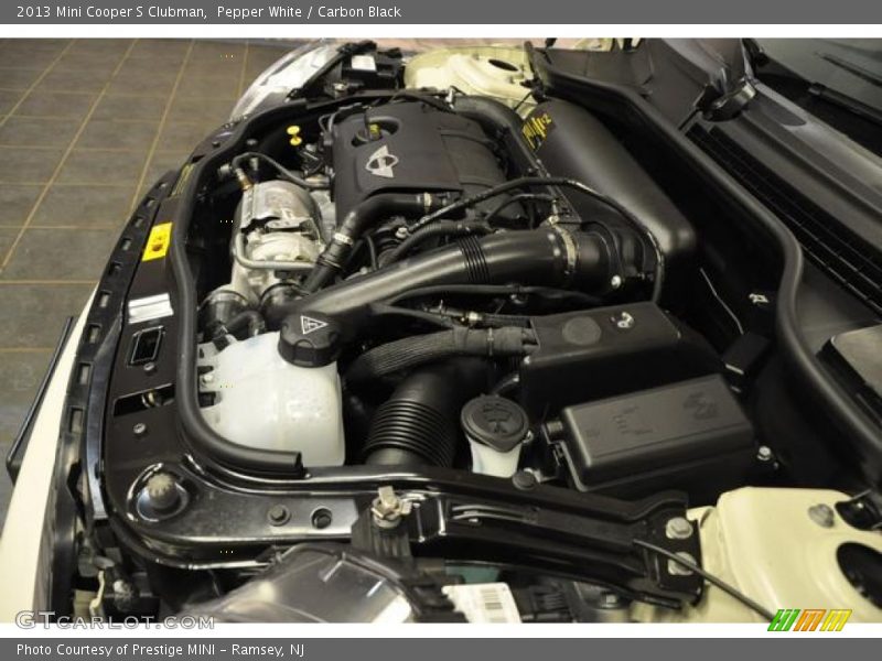 Pepper White / Carbon Black 2013 Mini Cooper S Clubman