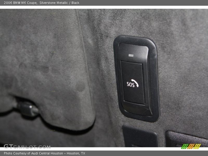 Silverstone Metallic / Black 2006 BMW M6 Coupe