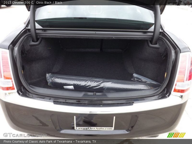 Gloss Black / Black 2013 Chrysler 300 C