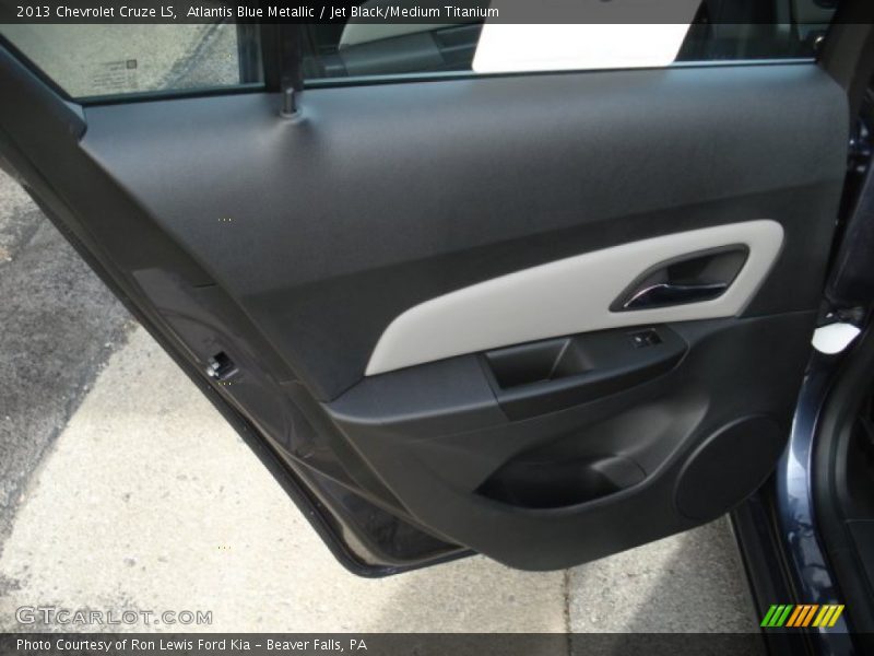 Atlantis Blue Metallic / Jet Black/Medium Titanium 2013 Chevrolet Cruze LS