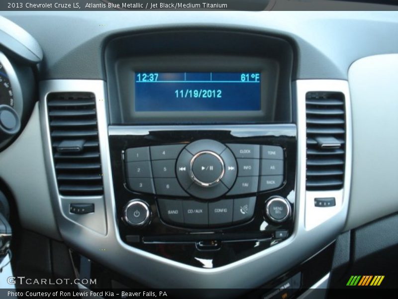 Atlantis Blue Metallic / Jet Black/Medium Titanium 2013 Chevrolet Cruze LS
