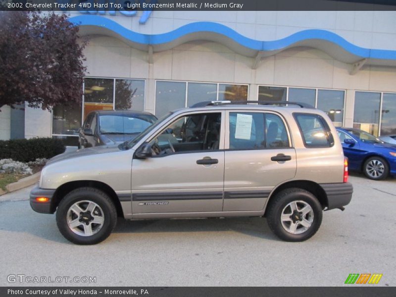 Light Bronzemist Metallic / Medium Gray 2002 Chevrolet Tracker 4WD Hard Top