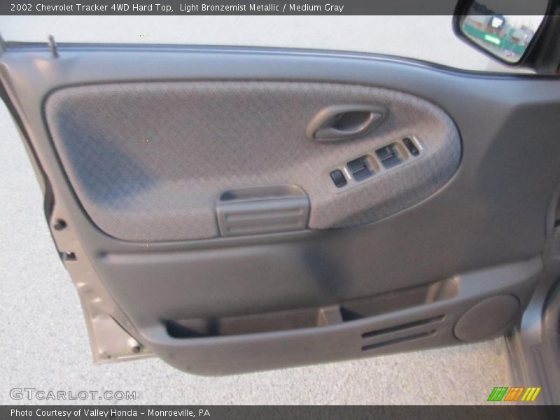 Light Bronzemist Metallic / Medium Gray 2002 Chevrolet Tracker 4WD Hard Top
