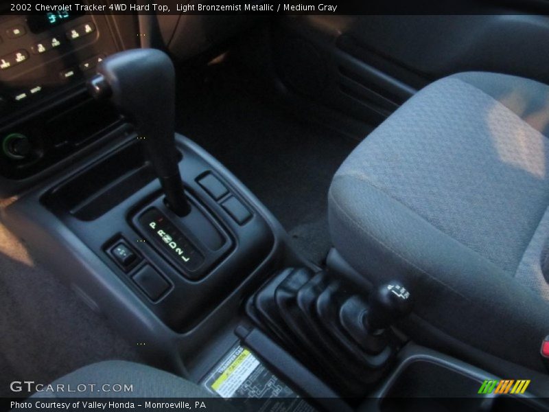Light Bronzemist Metallic / Medium Gray 2002 Chevrolet Tracker 4WD Hard Top