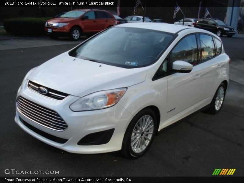 Front 3/4 View of 2013 C-Max Hybrid SE