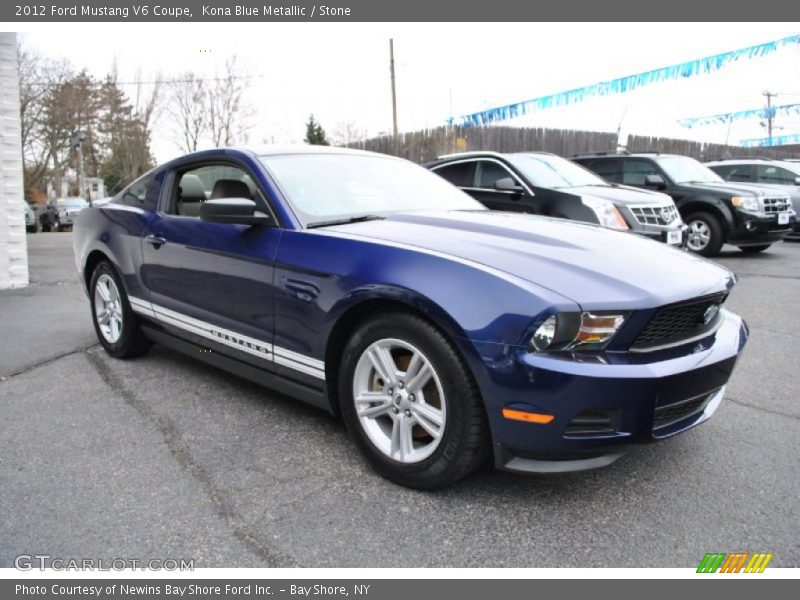 Front 3/4 View of 2012 Mustang V6 Coupe