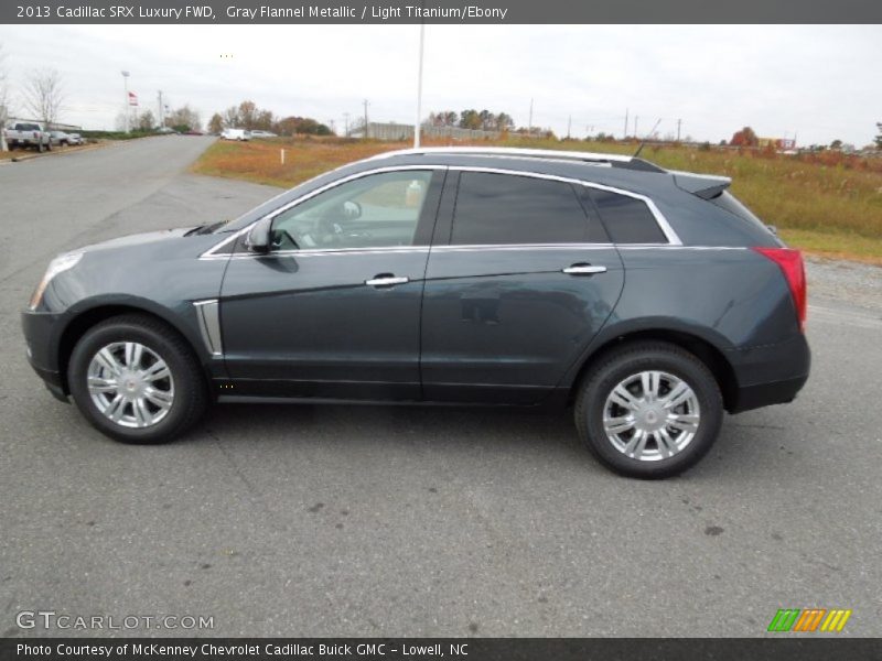 Gray Flannel Metallic / Light Titanium/Ebony 2013 Cadillac SRX Luxury FWD