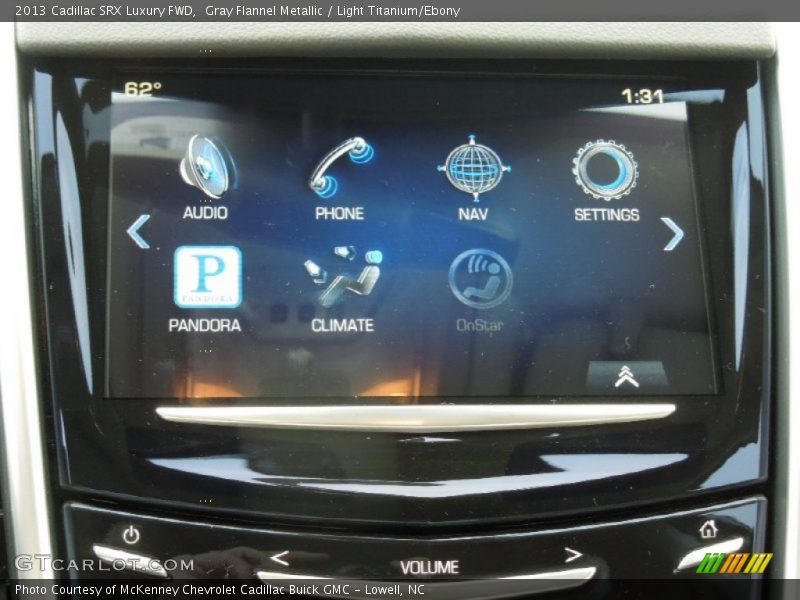 Gray Flannel Metallic / Light Titanium/Ebony 2013 Cadillac SRX Luxury FWD