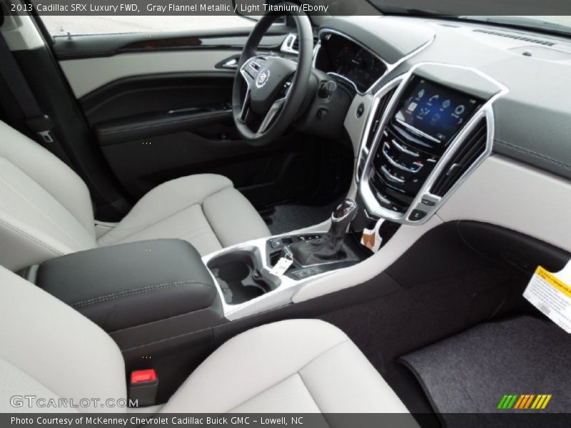 Gray Flannel Metallic / Light Titanium/Ebony 2013 Cadillac SRX Luxury FWD