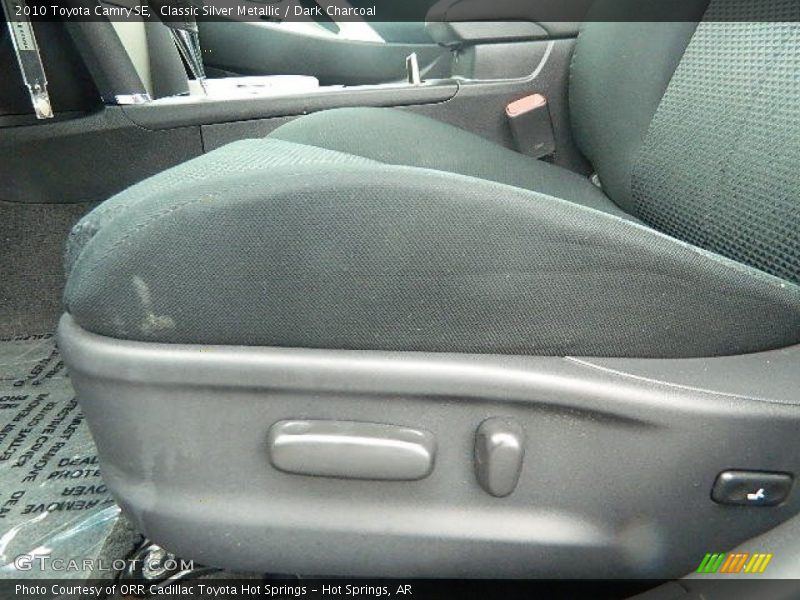 Classic Silver Metallic / Dark Charcoal 2010 Toyota Camry SE