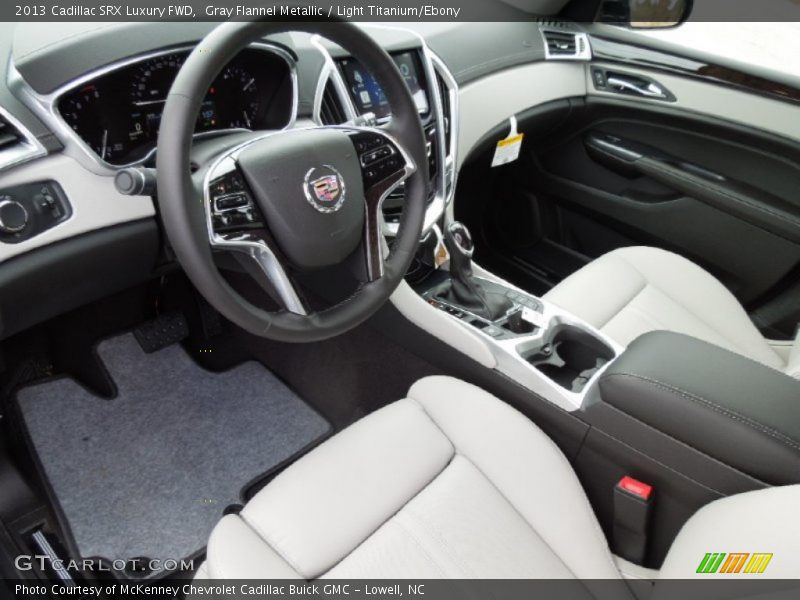 Gray Flannel Metallic / Light Titanium/Ebony 2013 Cadillac SRX Luxury FWD
