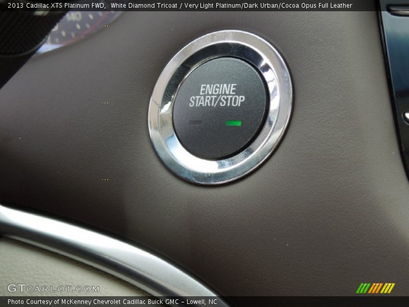 Controls of 2013 XTS Platinum FWD