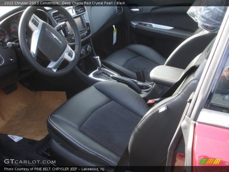  2013 200 S Convertible Black Interior