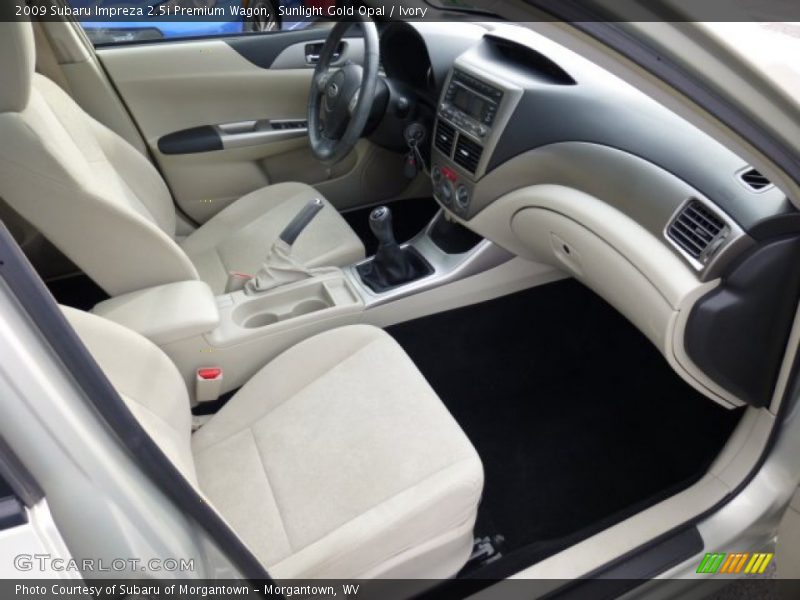 Sunlight Gold Opal / Ivory 2009 Subaru Impreza 2.5i Premium Wagon