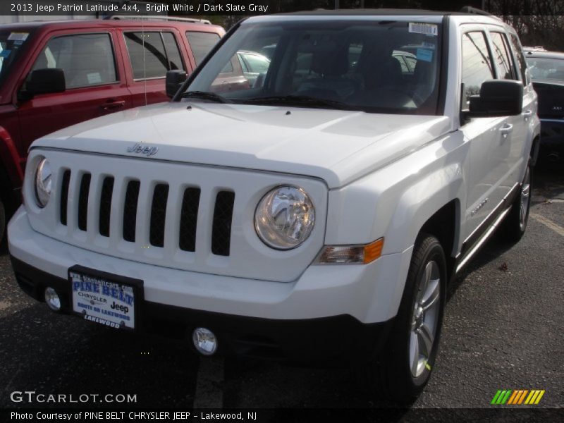 Bright White / Dark Slate Gray 2013 Jeep Patriot Latitude 4x4