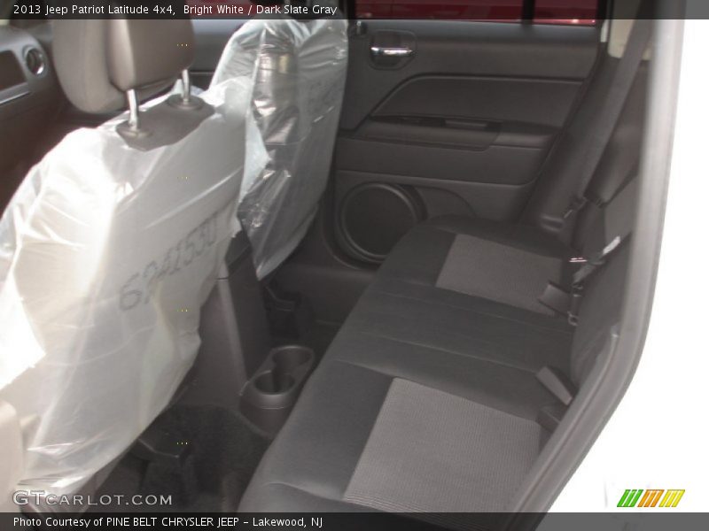 Bright White / Dark Slate Gray 2013 Jeep Patriot Latitude 4x4