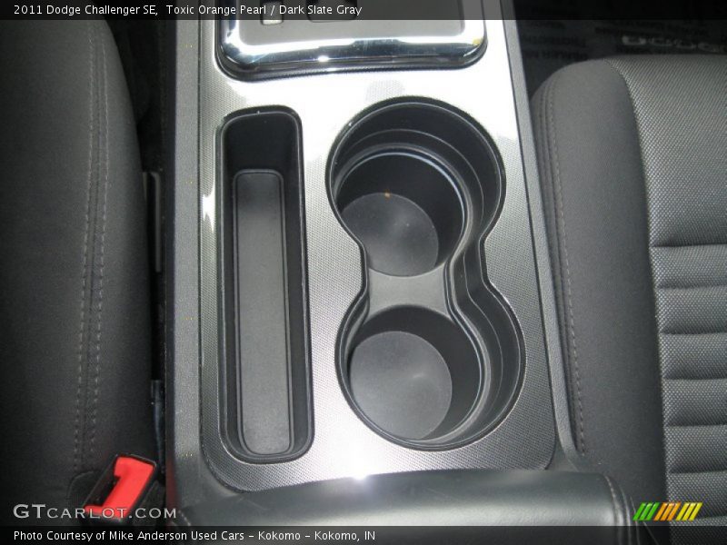 Toxic Orange Pearl / Dark Slate Gray 2011 Dodge Challenger SE