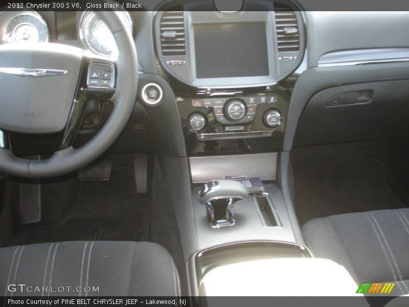 Gloss Black / Black 2012 Chrysler 300 S V6