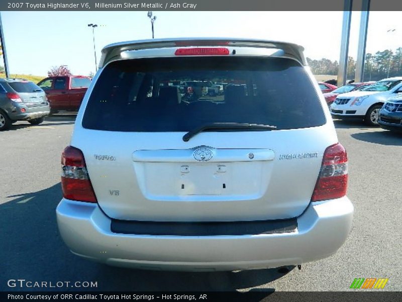 Millenium Silver Metallic / Ash Gray 2007 Toyota Highlander V6