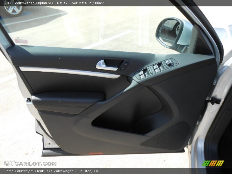Reflex Silver Metallic / Black 2013 Volkswagen Tiguan SEL