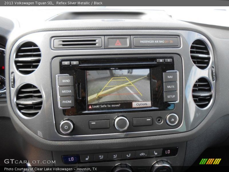 Reflex Silver Metallic / Black 2013 Volkswagen Tiguan SEL