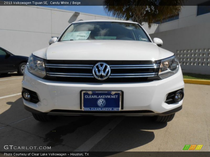Candy White / Beige 2013 Volkswagen Tiguan SE