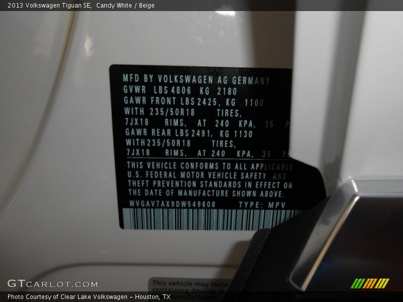 Candy White / Beige 2013 Volkswagen Tiguan SE