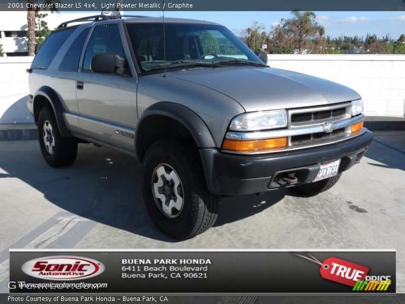 Light Pewter Metallic / Graphite 2001 Chevrolet Blazer LS 4x4