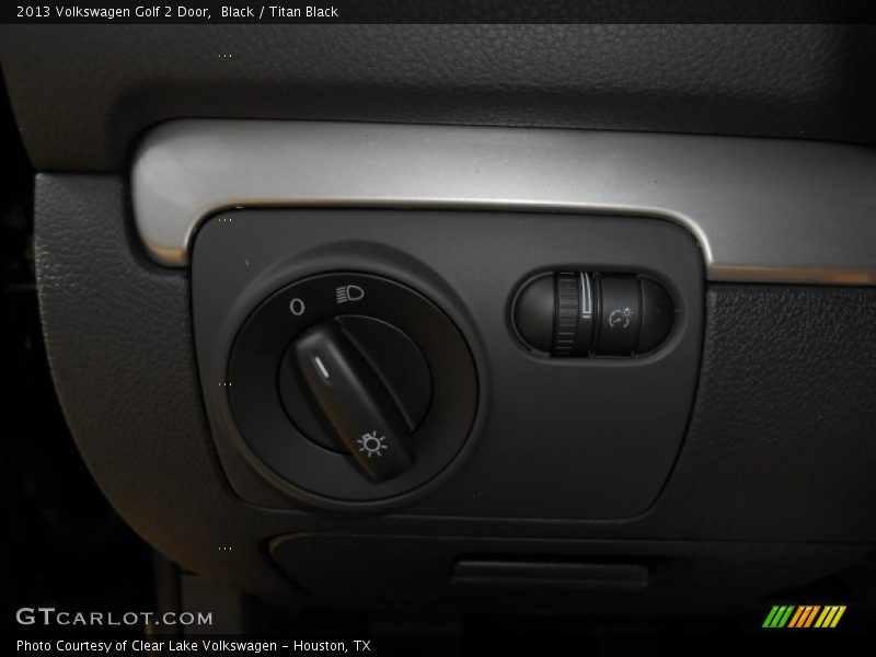 Black / Titan Black 2013 Volkswagen Golf 2 Door