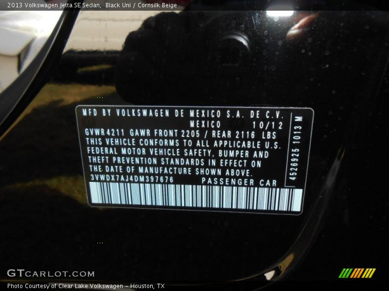 Black Uni / Cornsilk Beige 2013 Volkswagen Jetta SE Sedan