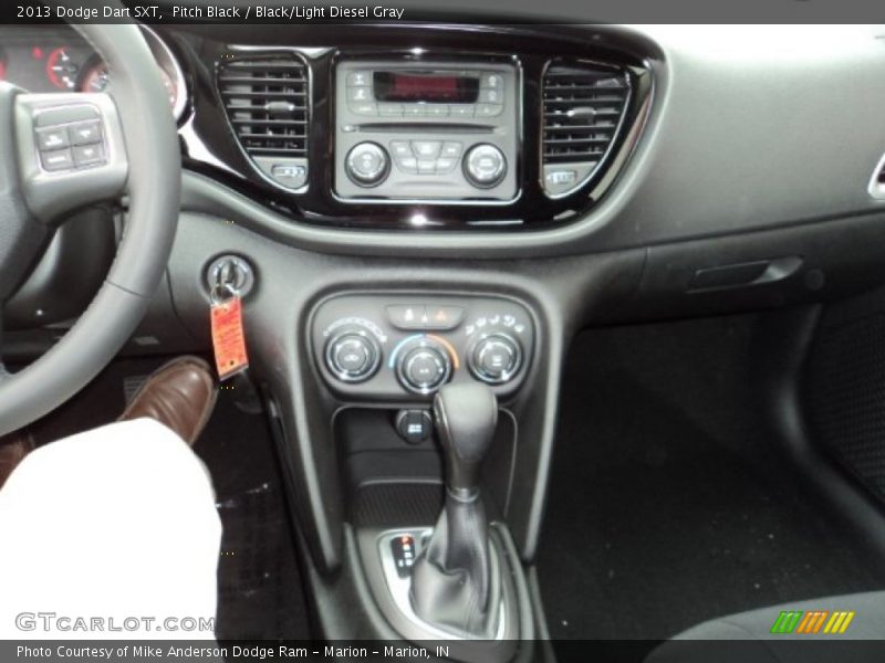 Pitch Black / Black/Light Diesel Gray 2013 Dodge Dart SXT