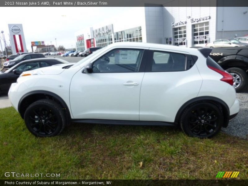 Pearl White / Black/Silver Trim 2013 Nissan Juke S AWD